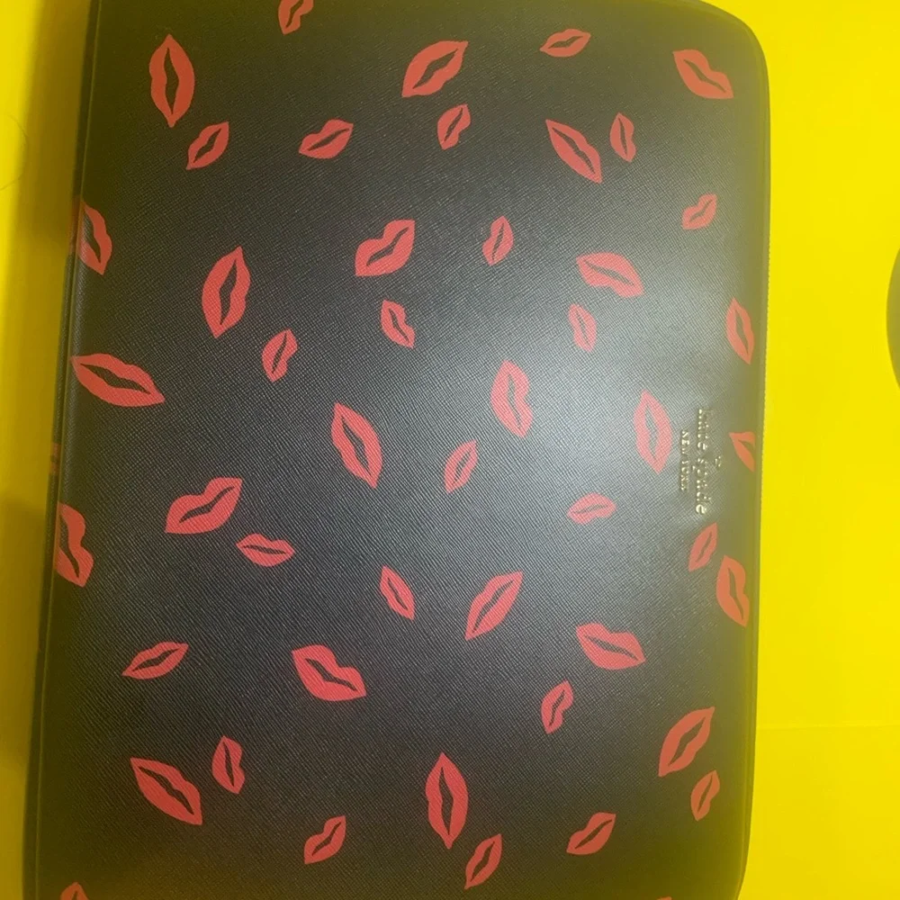 Kate Spade Computer Sleeve Red Lips Black Faux Leather